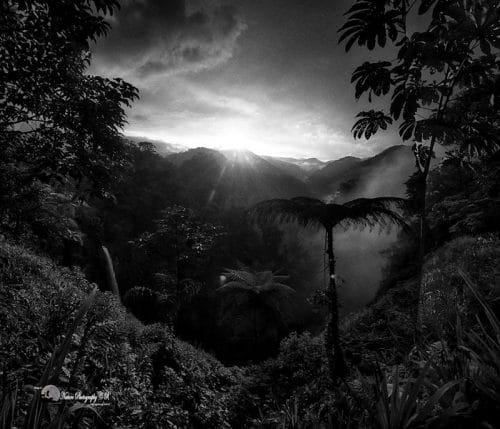 Wasserfall schwarz catarata del toro