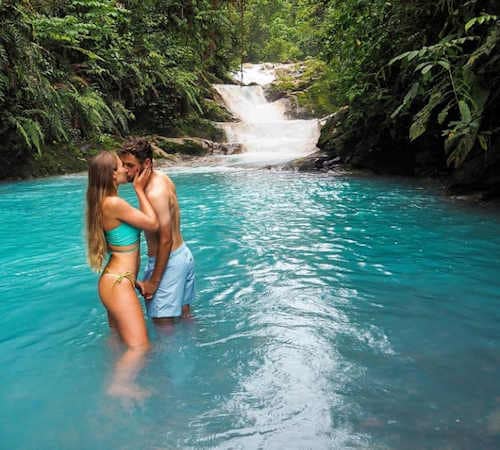 Blaue Wasserfälle von Costa Rica