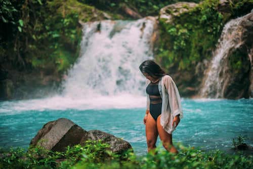 Blaue Wasserfälle von Costa Rica