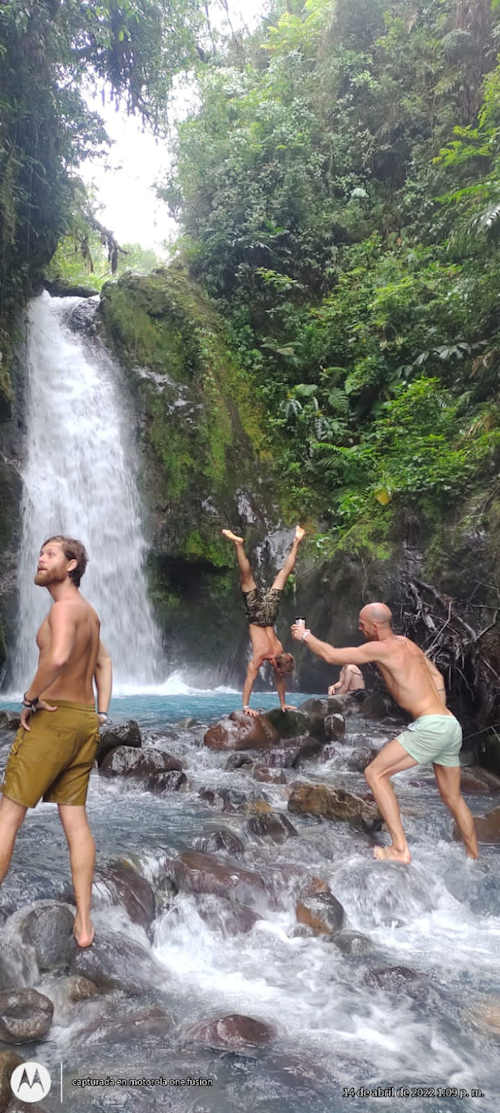 Blaue Wasserfälle von Costa Rica