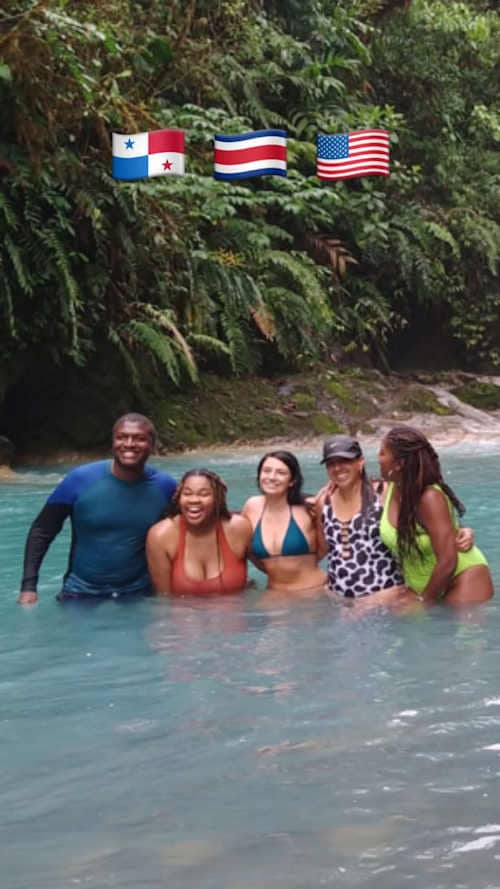 Blaue Wasserfälle von Costa Rica