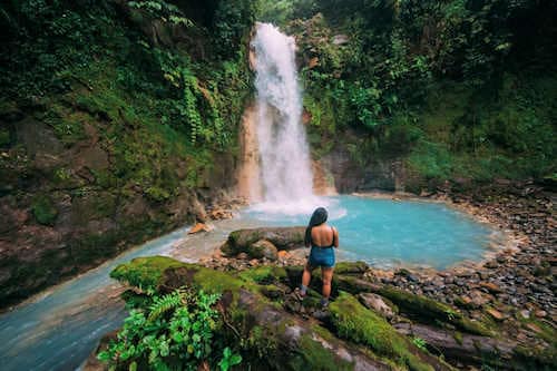Blaue Wasserfälle von Costa Rica