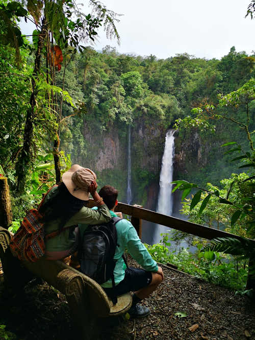 Catarata Del Toro